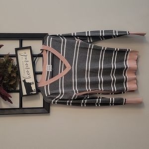 Long sleeve Sweater Large, Grey with white stripes and pink accents